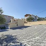 Mavarstica 17803e Apartment
