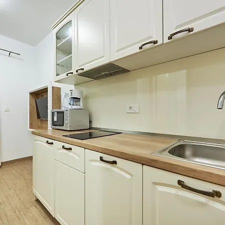 Apartman Mavarstica 17803e *