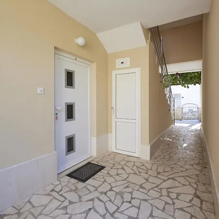 Mavarstica 17803e * Trogir